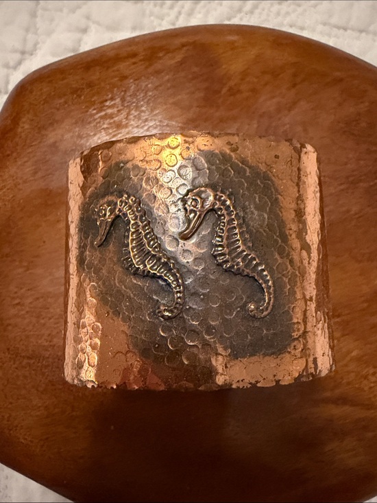 Jewelry - Cuff Bracelet Sea Horses, Copper Tone Finish, Textured Metal, Bevel Edge Detail
